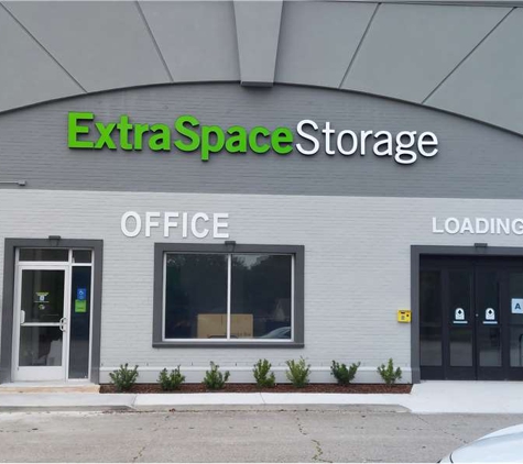 Extra Space Storage - Slidell, LA