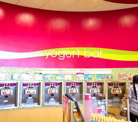 Menchie's Frozen Yogurt - Palmdale, CA