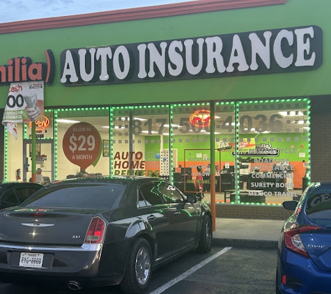 La Familia Auto Insurance & Tax Services - Haltom City, TX