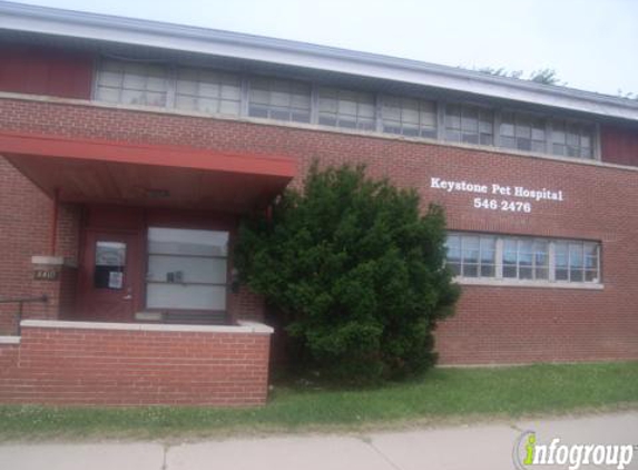 Keystone Pet Hospital & Boarding Kennel - Indianapolis, IN