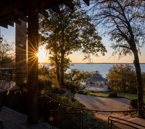 Lone Star Lodge & Marina - Pilot Point, TX. Patio & Gazebo