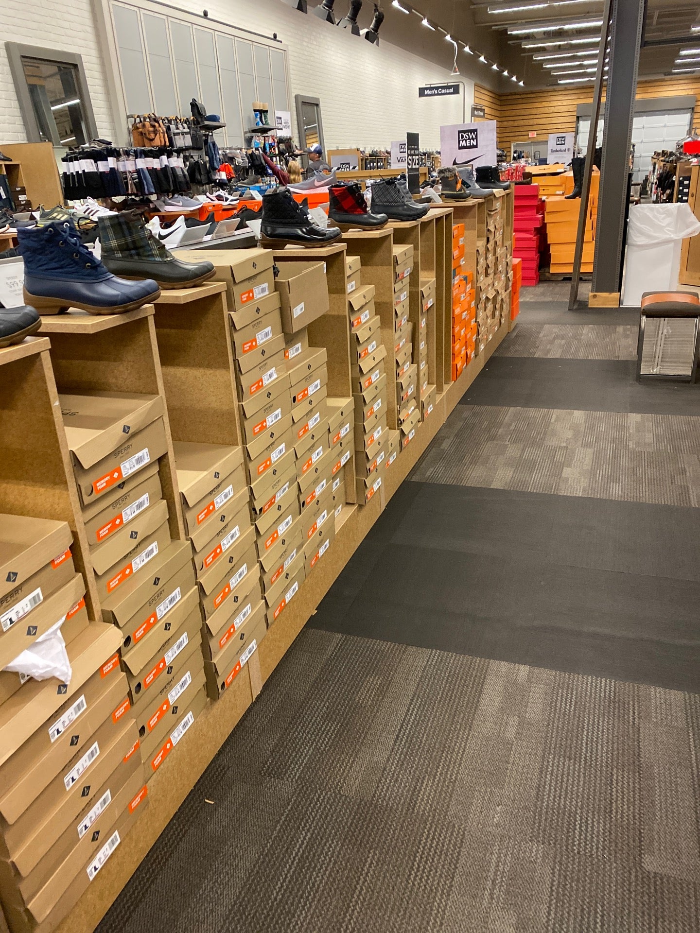 Dsw v clearance