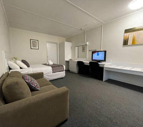 Parkside Inn Motel - Kingsbury, VIC. Parkside Inn Motel & Conference Centre