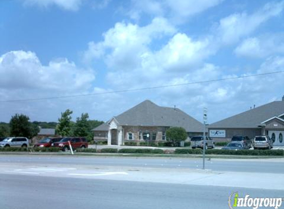 Mayfair Village Animal Hospital - Hurst, TX