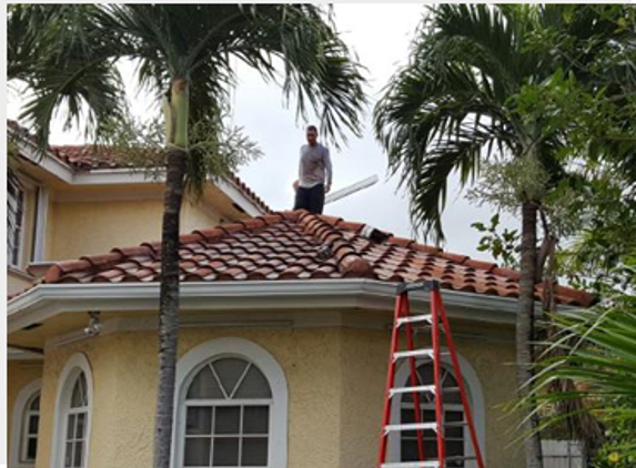 gio gutters inc - Hialeah, FL