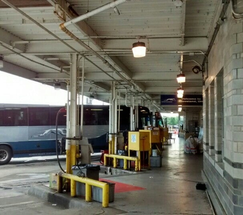 Greyhound Bus Lines - Cleveland, OH