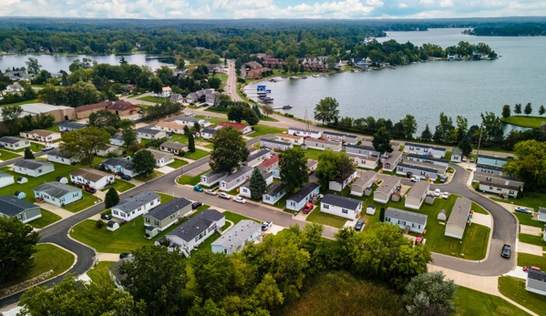 Lake Fenton Estates - Fenton, MI