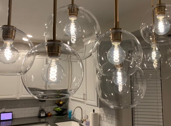 Nostalgic Bulbs - Los Angeles, CA. Curved LED Edison Bulbs