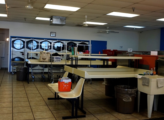 Tucson Laundry Centers - Tucson, AZ. Inside Peak