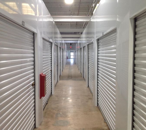 Life Storage - Maplewood - Maplewood, MO