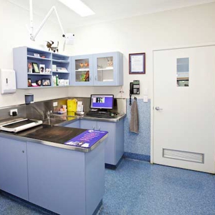Nicklin Way Veterinary Surgery - Warana, QLD