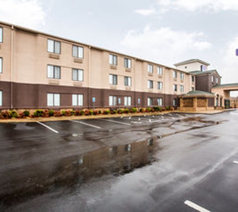 Sleep Inn & Suites Kingsport TriCities Airport - Kingsport, TN