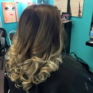 Bombshell Hair Salon - Shreveport, LA