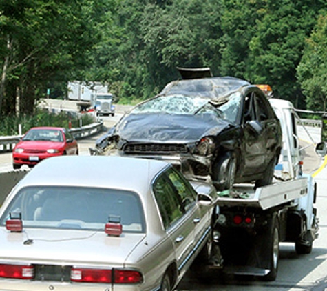 A & A Greenhill Auto Wreckers - Junction City, OR