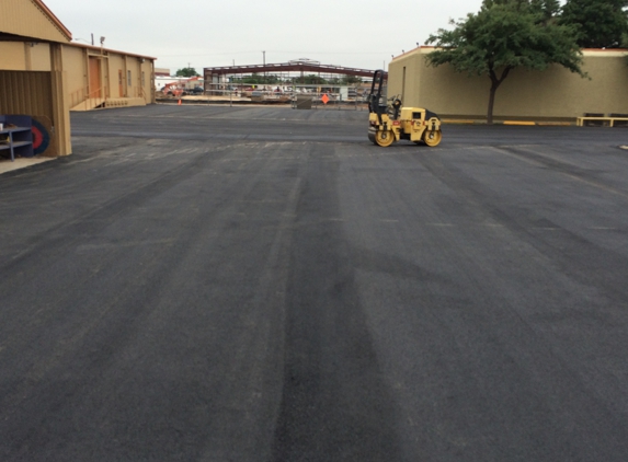 Asphalt paving and seal coating - magnolia, TX