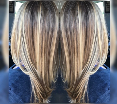 Salon Vivid - Webster, TX. Warm blonde by Ana.