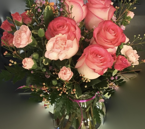 Holiday Florist - New Port Richey, FL