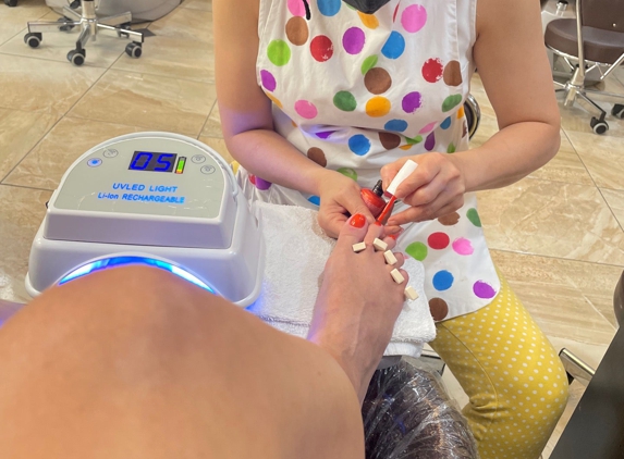 Lovely Nails & Spa - Fairfax, VA