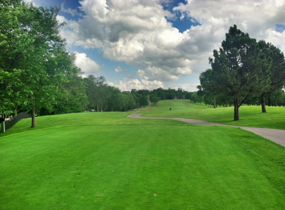 Oak Glen Golf Club - Stillwater, MN