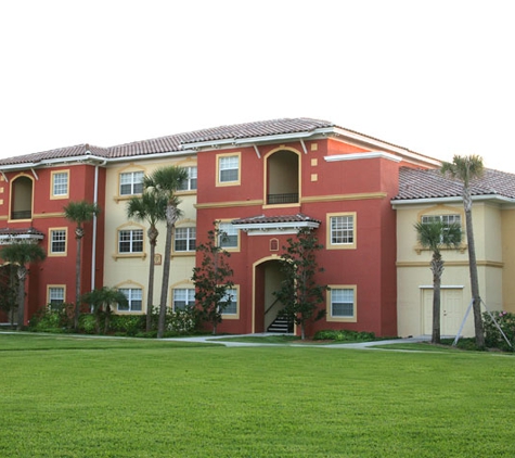 Beachside Apartments - Satellite Beach, FL