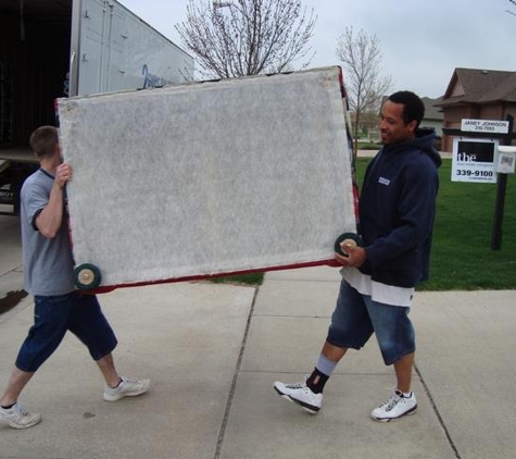 2 Guys On The Move Moving & Storage - Sioux Falls, SD