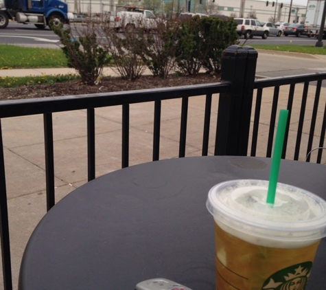 Starbucks Coffee - Elk Grove Village, IL