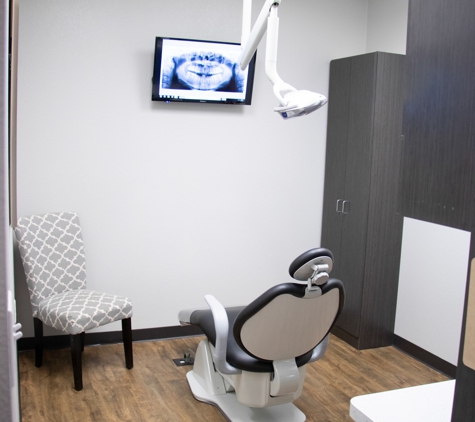 Ideal Dental Roanoke - Roanoke, TX