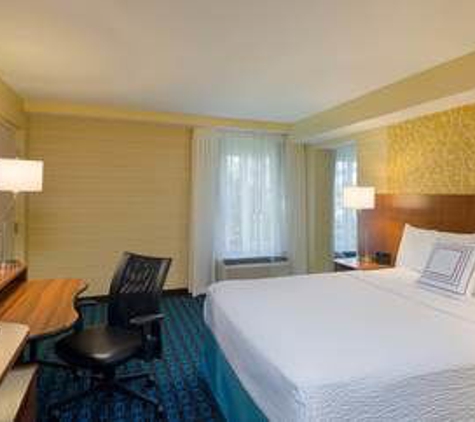 Fairfield Inn & Suites - Paramus, NJ