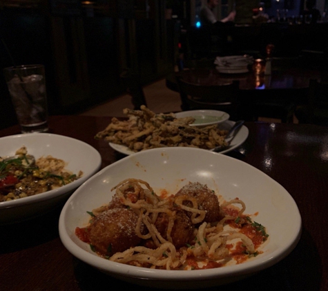 VAI's Italian Inspired- Kitchen + Bar - Naperville, IL