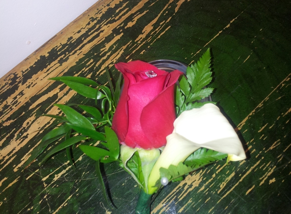 Blossoms Florist & Gifts - Sylacauga, AL