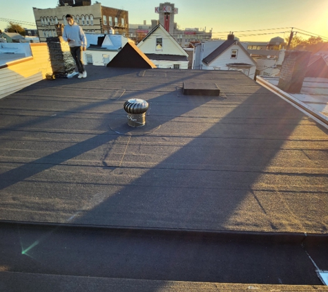 Superior Roofing Pros - Union City, NJ