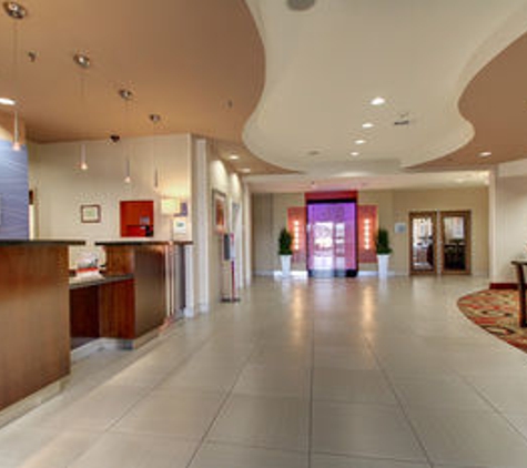 Holiday Inn Express & Suites Winona North - Winona, MS