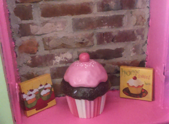 Pink Diva Cupcakery - Memphis, TN