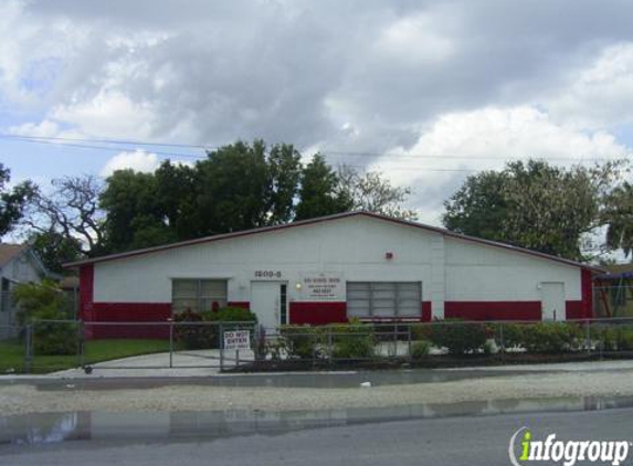 Red School House Gwen Shaw - Fort Lauderdale, FL