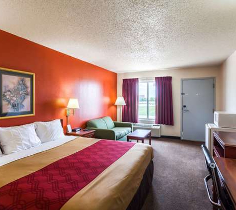 Econo Lodge - Lincoln, NE