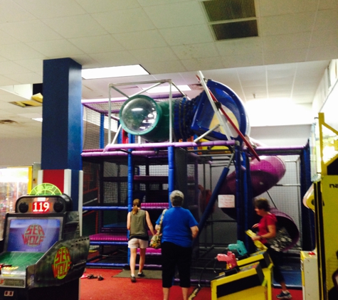 Rainbow Lanes Family Fun Center - Clayton, NC