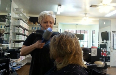 Salon Salon Austin TX 78745