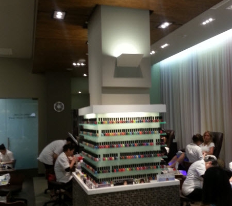 Happy Nails & Spa - Newport Beach, CA