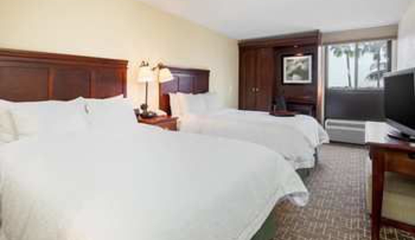 Hampton Inn Ft. Lauderdale-Cypress Creek - Fort Lauderdale, FL