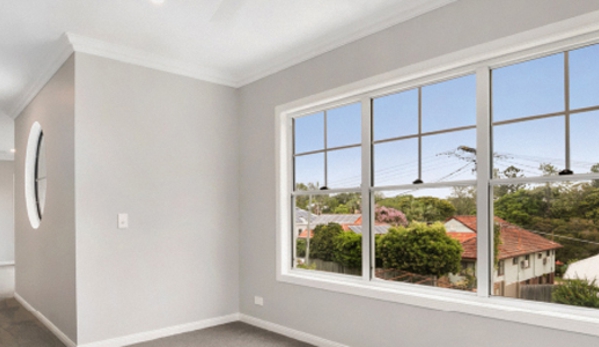 Bradnam's Windows & Doors - Port Macquarie, NSW. White Aluminium Double Hung Window