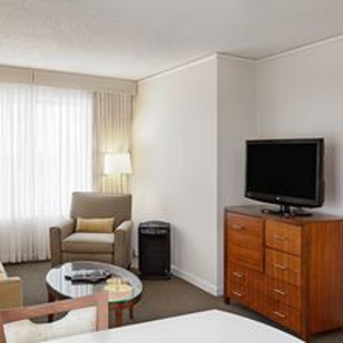 InterContinental Suites Hotel Cleveland - Cleveland, OH