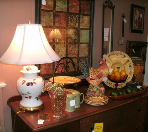 Generations Consignment Interiors - Cedarburg, WI