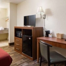 Americana Inn a Travelodge by Wyndham - Hotels