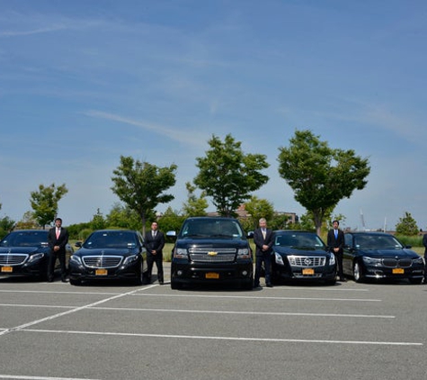 AP Luxury Limousines Inc - East Elmhurst, NY