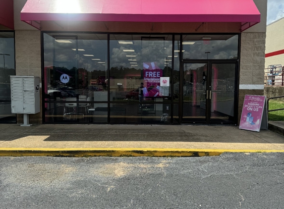 T-Mobile - Hazlehurst, MS