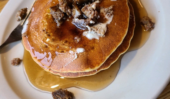 Red Rooster Pancake House - Pigeon Forge, TN