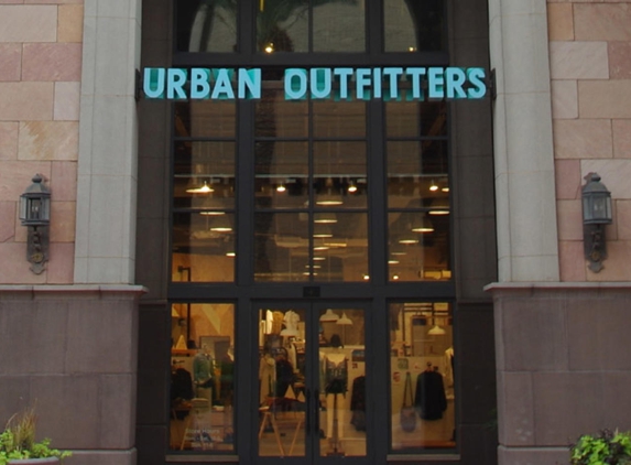 Urban Outfitters - Scottsdale, AZ