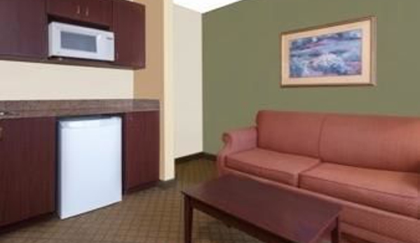 Baymont Inn & Suites - Evansville, IN