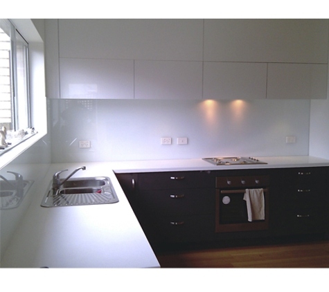 Page's Glass & Glazing - Berriedale, TAS