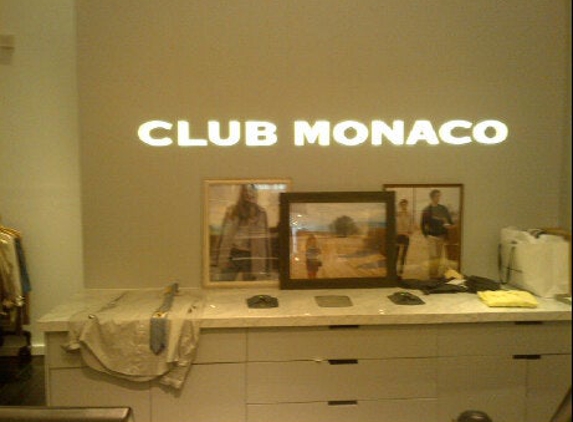 Club Monaco - Philadelphia, PA